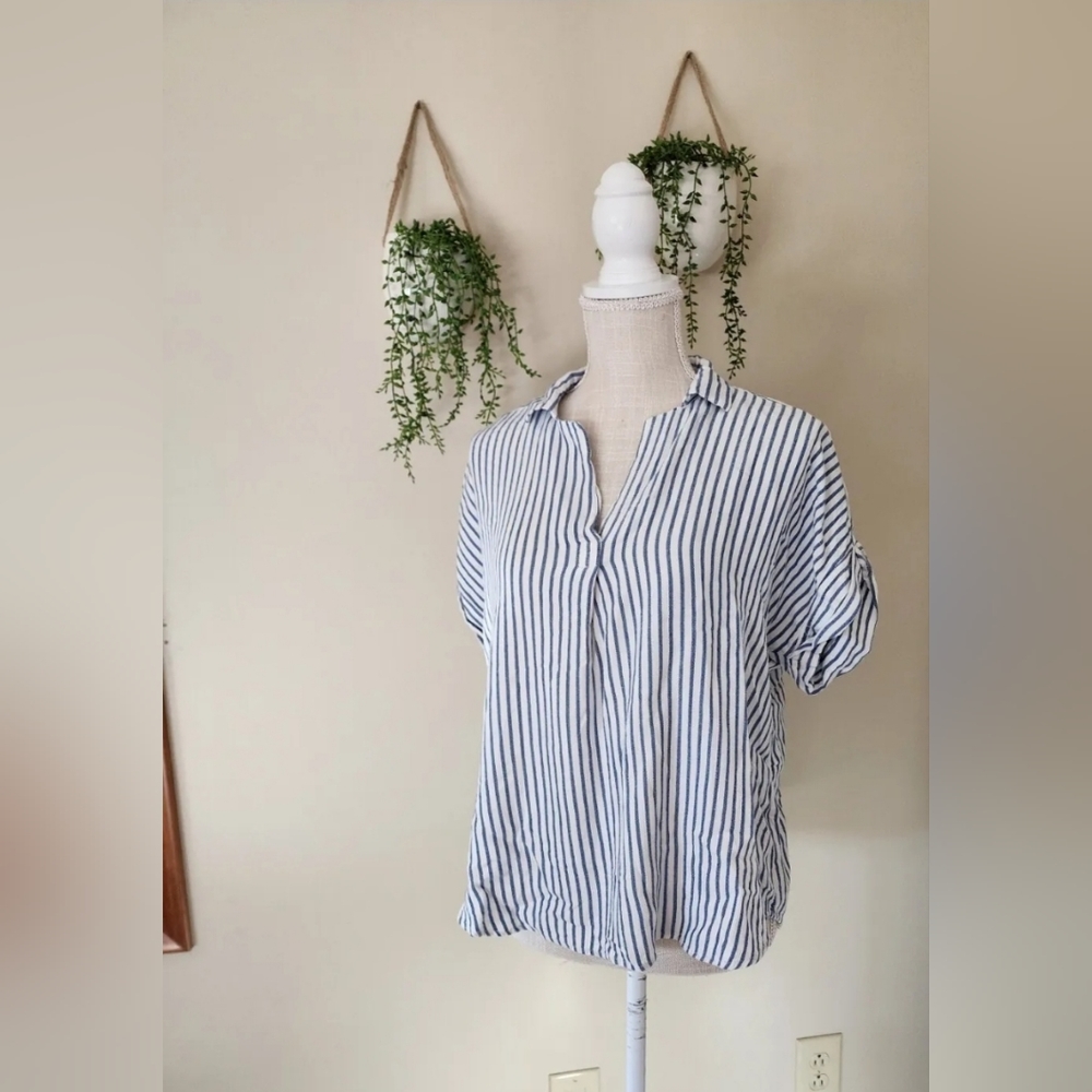 Harper size M rayon striped soft top short sleeves